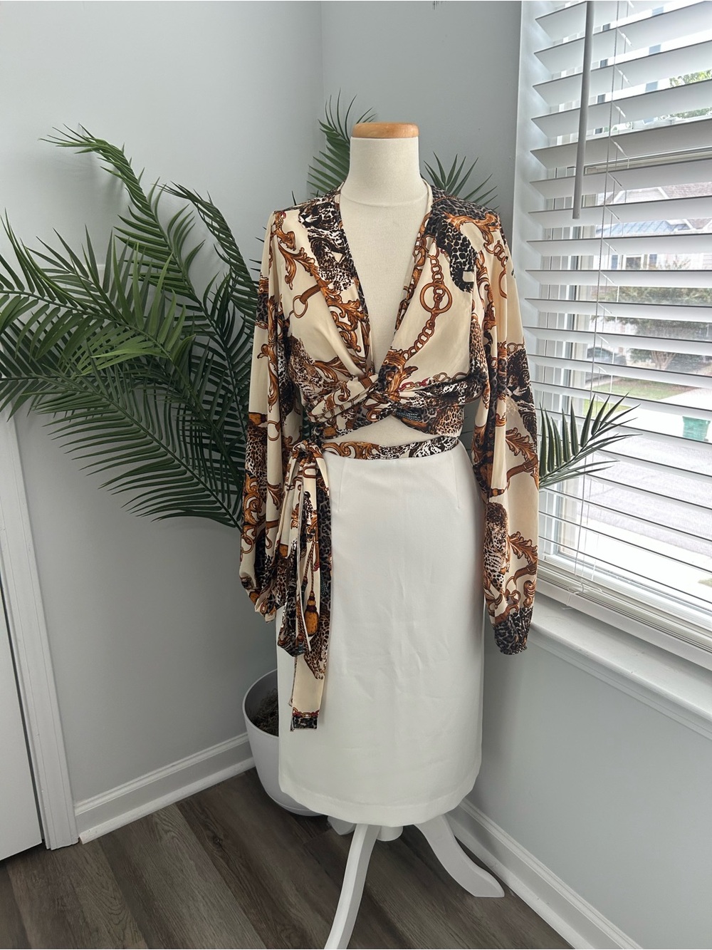 Fashion Nova 1X Leopard Baroque Chain Print Wrap Top